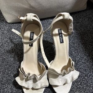 Mabella Chic Cream Ruffle Heels